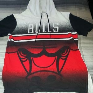 Short sleeve Chicago bulls hoodie